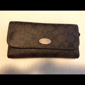 3 AUTHENTIC COACH ITEMS FOR THAN THE PRICE OF 1!!